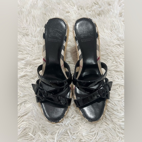 BURBERRY: Black Patent Leather & "Nova Check"
Espadrille - size 37 US size 7 - Picture 2 of 11